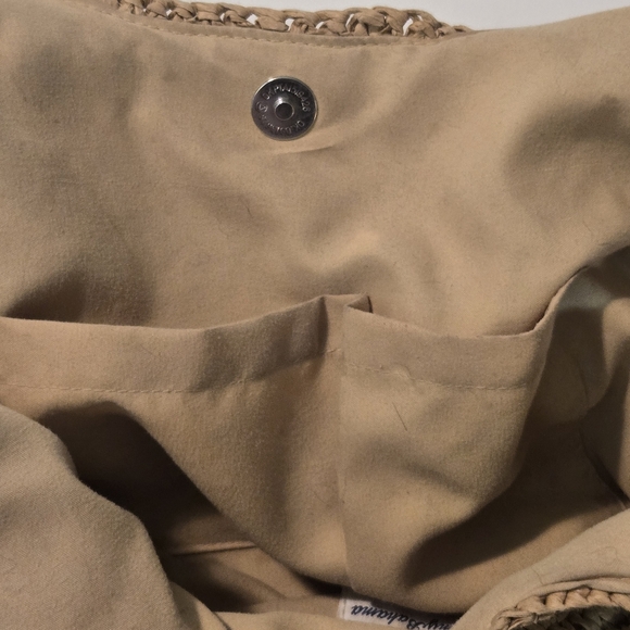 Tommy Bahama Woven Straw Tote Bag With Tassel - Picture 9 of 13